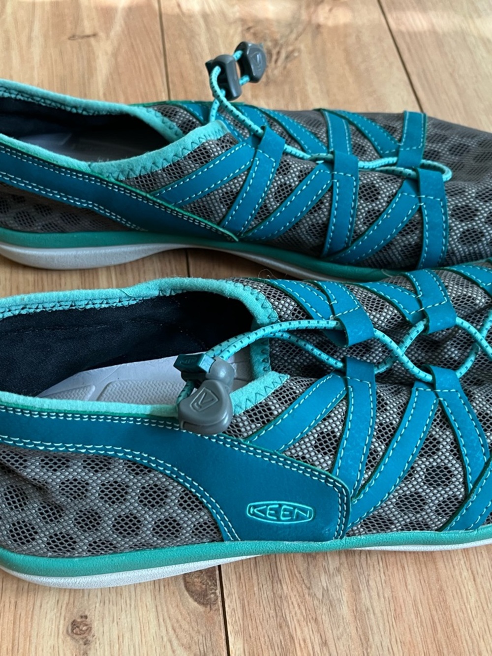Keen Teal Gray Mesh Water Sandals - Picture 2 of 4